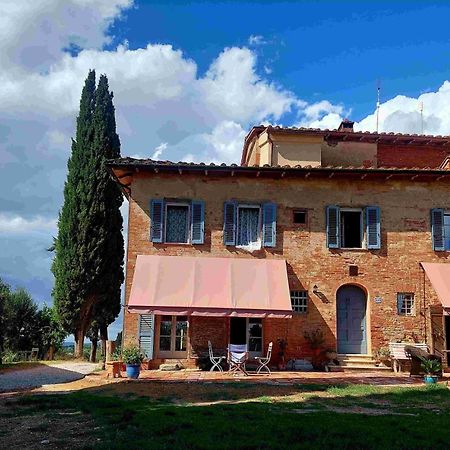 Casa Ezio Marchi - Due Appartamenti E Una Family Suite Bettolle Eksteriør billede