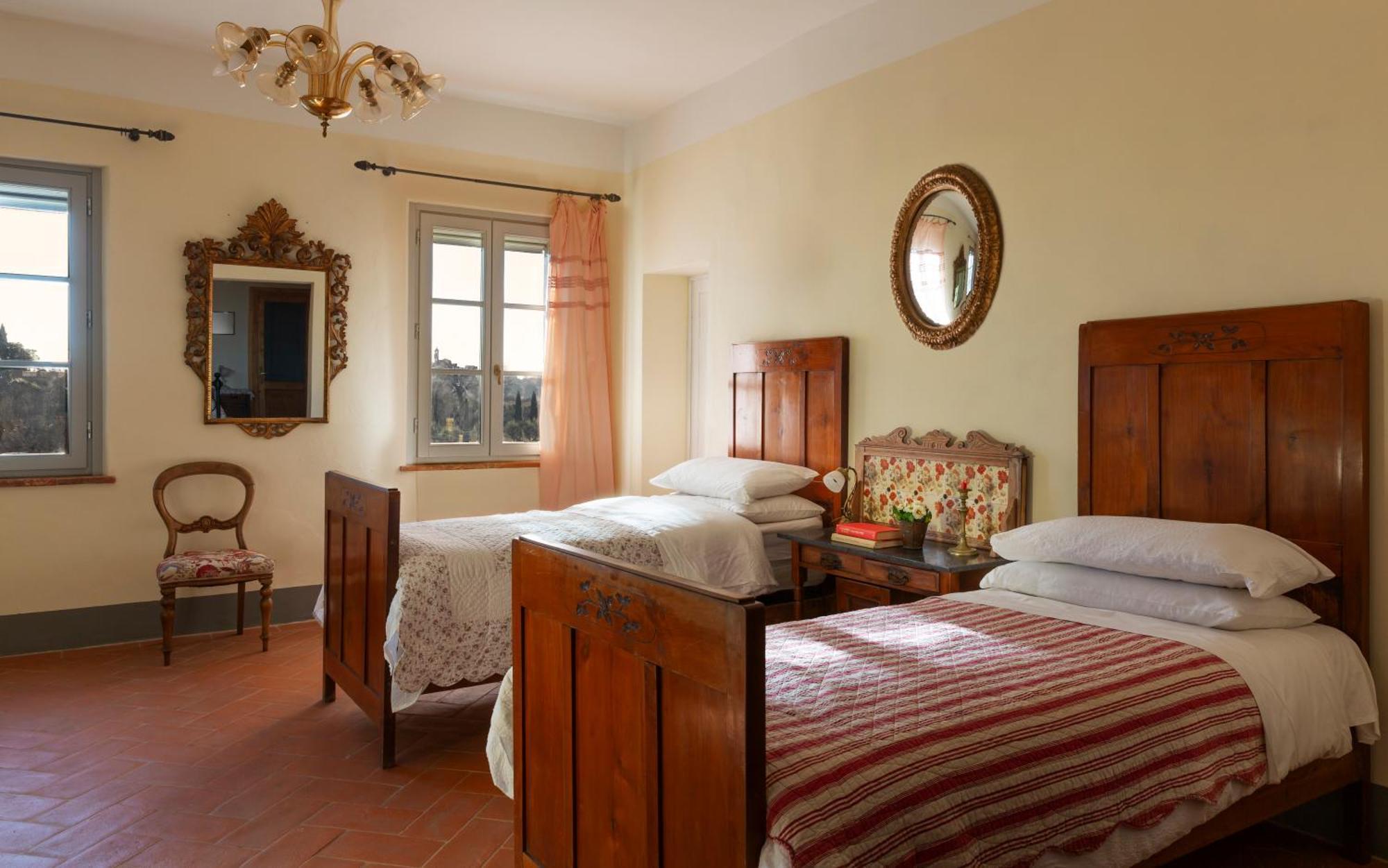 Casa Ezio Marchi - Due Appartamenti E Una Family Suite Bettolle Eksteriør billede