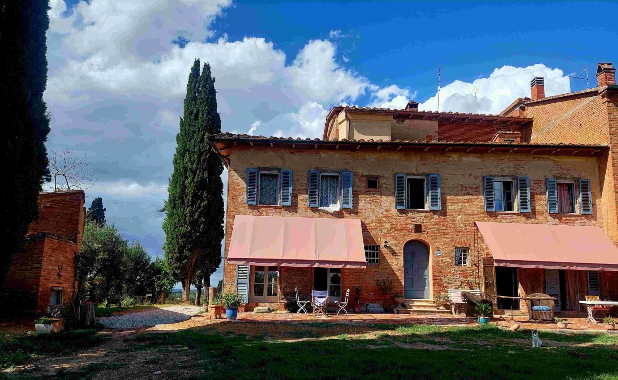 Casa Ezio Marchi - Due Appartamenti E Una Family Suite Bettolle Eksteriør billede