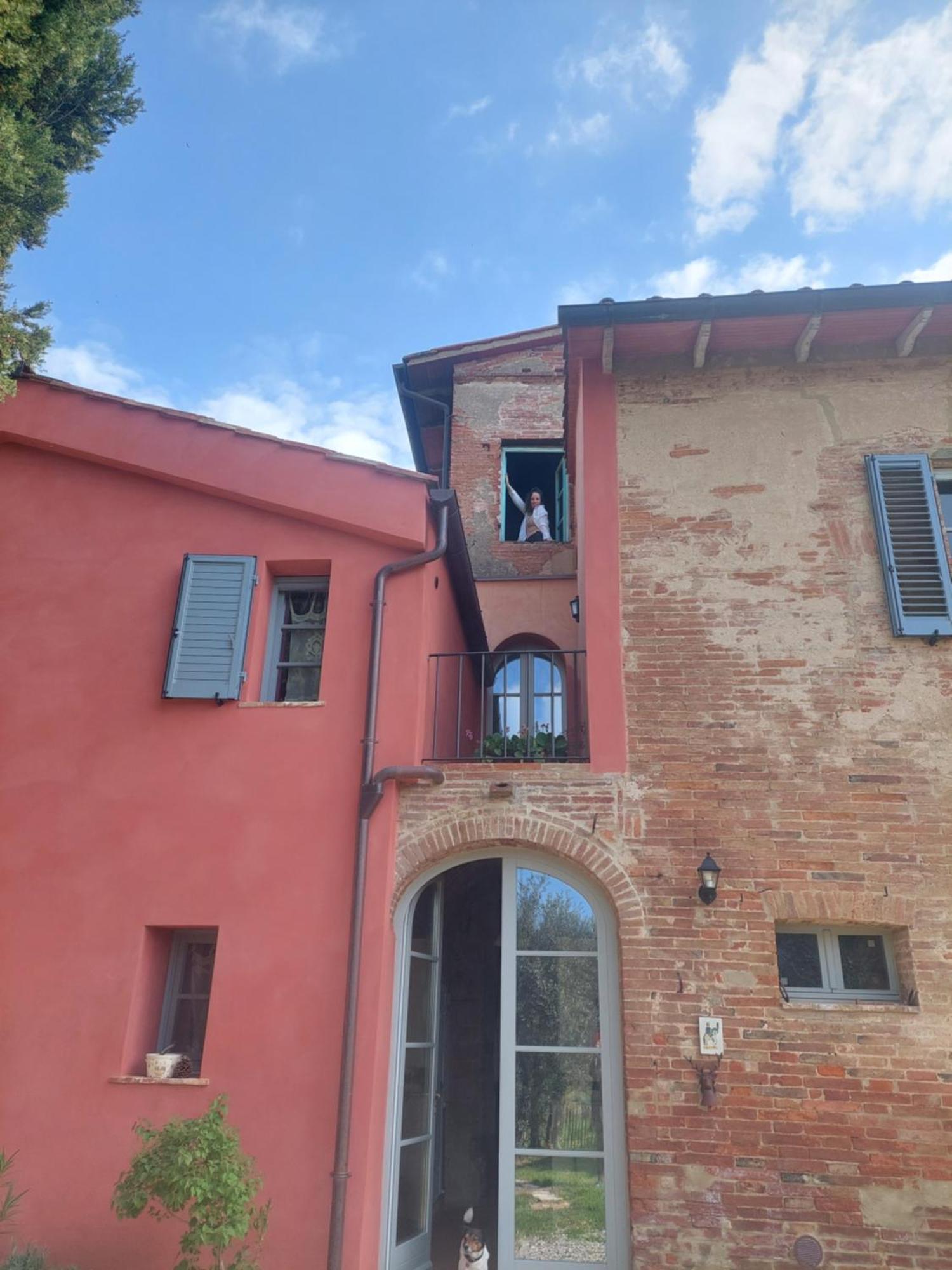 Casa Ezio Marchi - Due Appartamenti E Una Family Suite Bettolle Eksteriør billede
