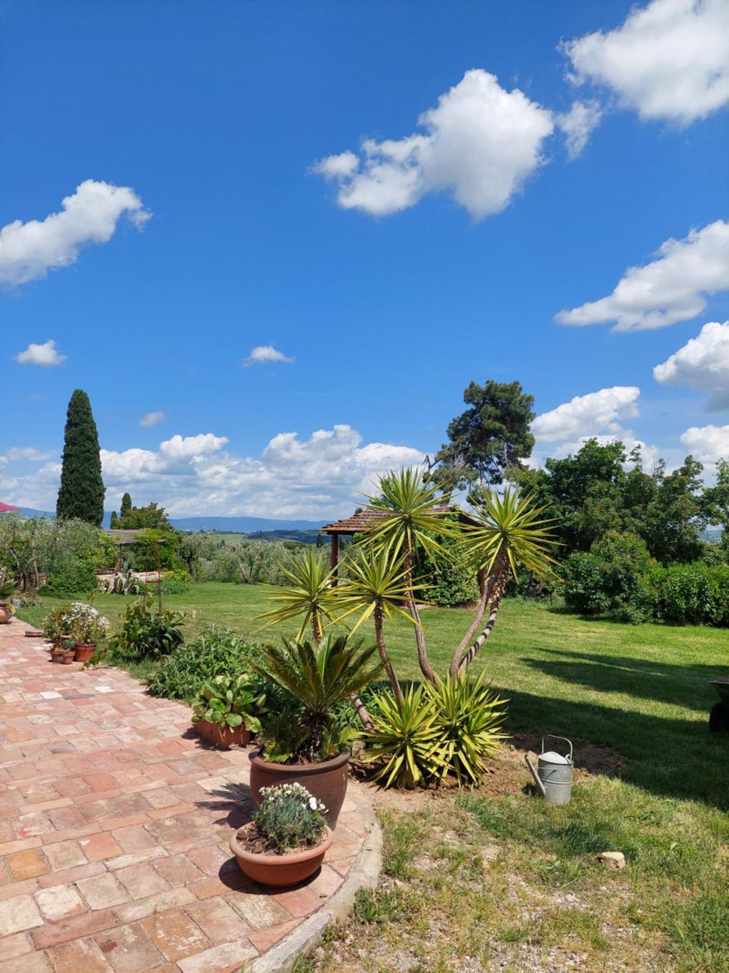 Casa Ezio Marchi - Due Appartamenti E Una Family Suite Bettolle Eksteriør billede